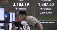 Wall Street falls as Nvidia, Palantir and other AI stars keep sinking