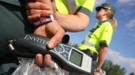 Denunciados dos taxistas en Santiago por conducir bajo los efectos del alcohol mientras transportaban pasajeros