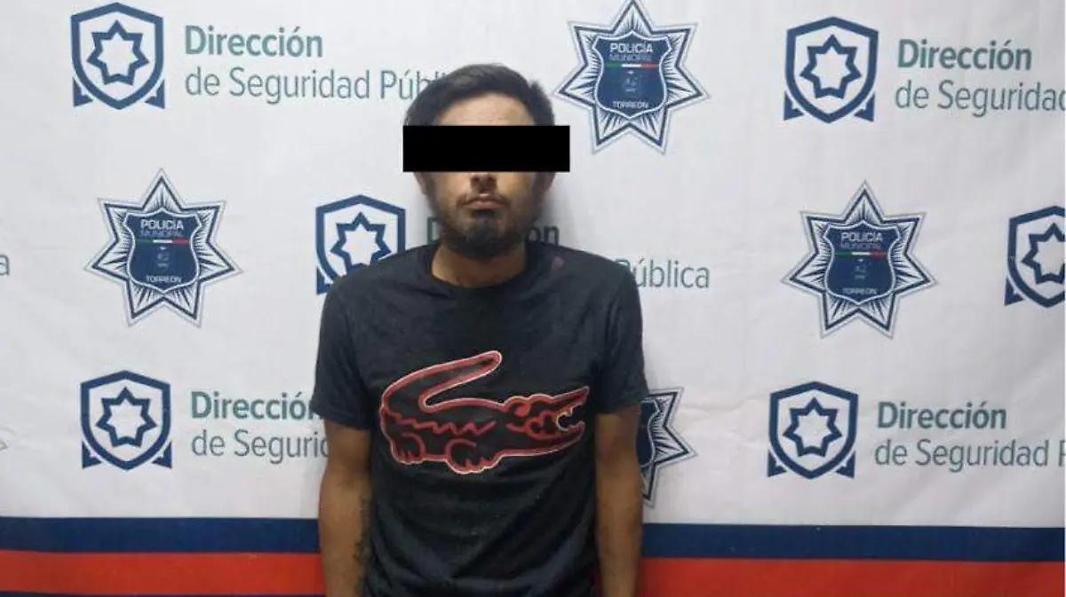 Frustran robo de automóvil en Torreón; hay 1 detenido