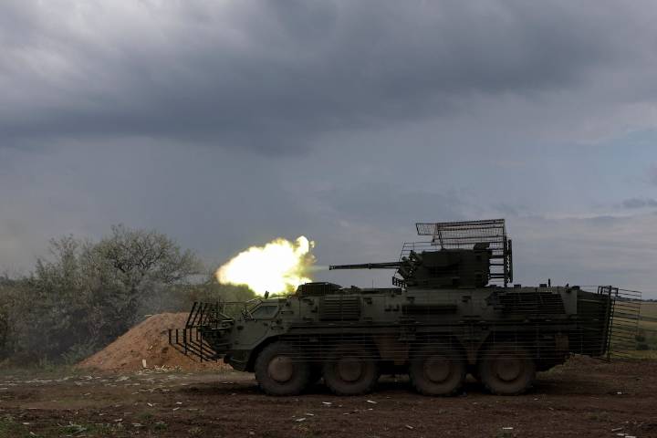 Russia hits Kharkiv with ballistic missile, as Trump presses Ukraine to accept peace deal