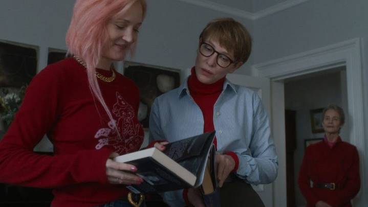 'Father Mother Sister Brother' Review: Jim Jarmusch's Charming Treble
