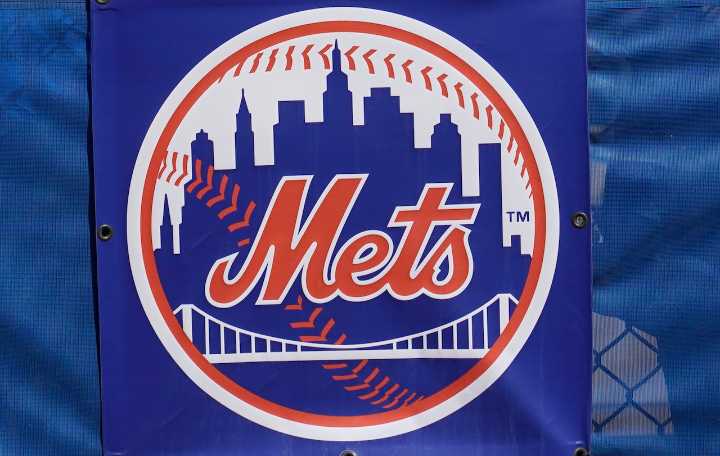 Mets make depth signing after surging slugger’s injury
