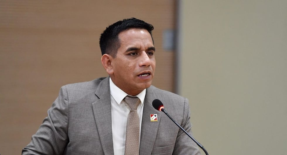 Cuestionado congresista Elvis Vergara preside Ética y Fiscalización