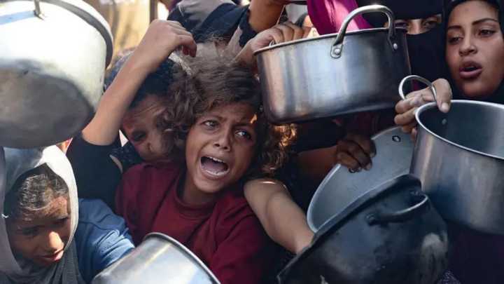 La hambruna se extiende en Gaza mientras Israel prepara el asalto a su mayor ciudad