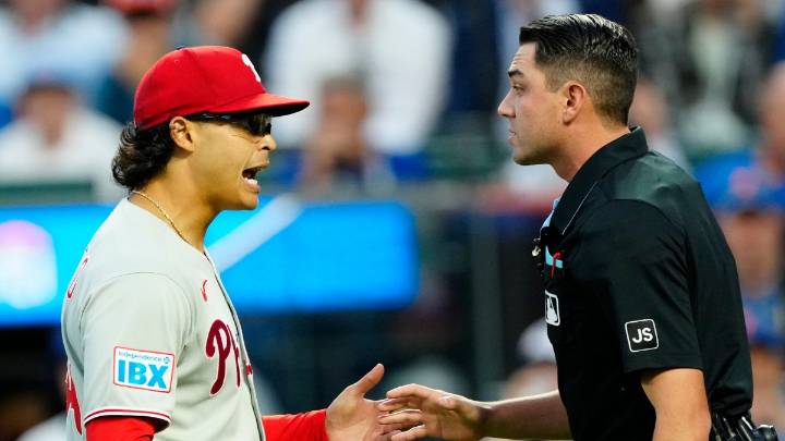 Phillies’ Jesus Luzardo ejected, Mets walk it off to win series
