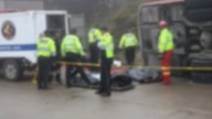 Tragedia en Ecuador: nueve personas murieron tras la caída de un bus a un abismo