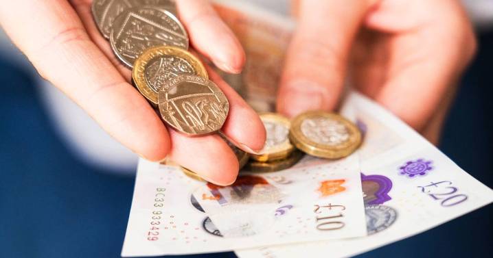 Expert urges Brits to check their change coins for 'super rare' piece worth £4,000