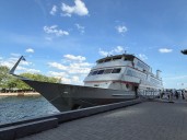 I tried a sunset dinner cruise in Toronto