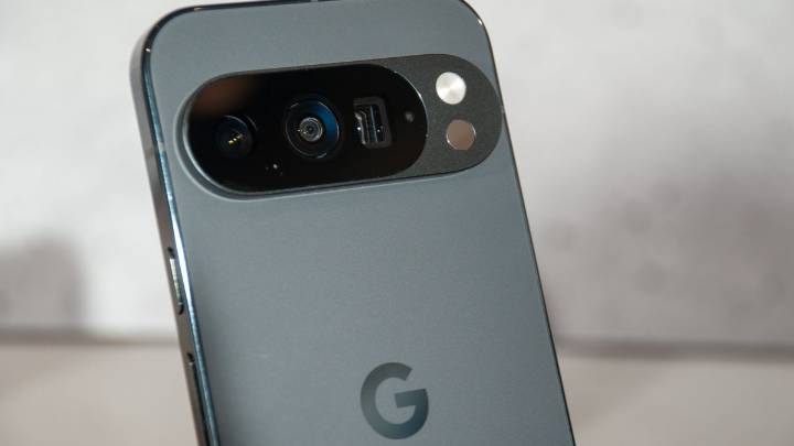 Google launches Pixel 10 phones with new artificial intelligence
