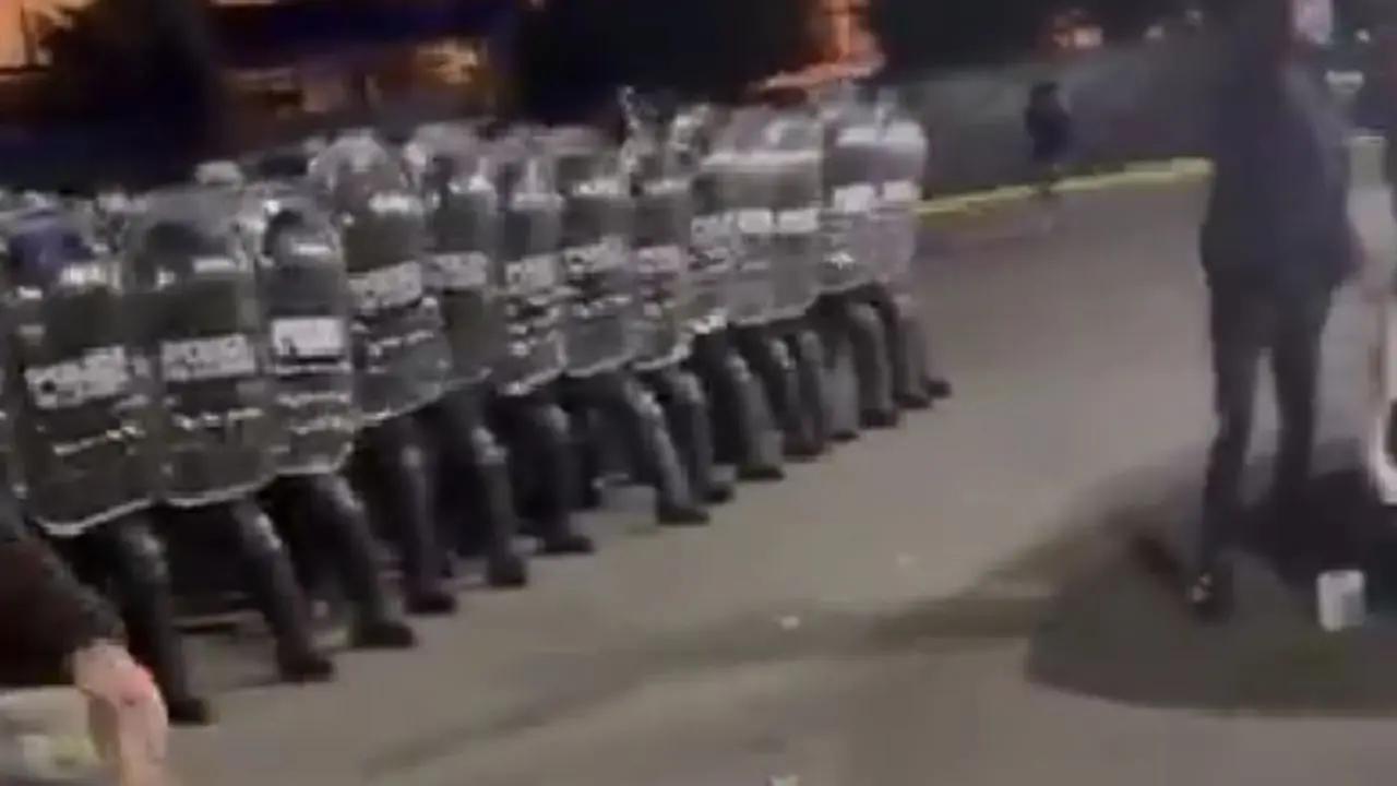 Primeros videos de agresión a hinchas de Once Caldas en Argentina; duros momentos