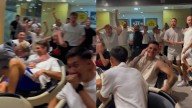 Los jugadores del Kairat Almaty celebran por todo lo alto que se medirán al Real Madrid en la Champions