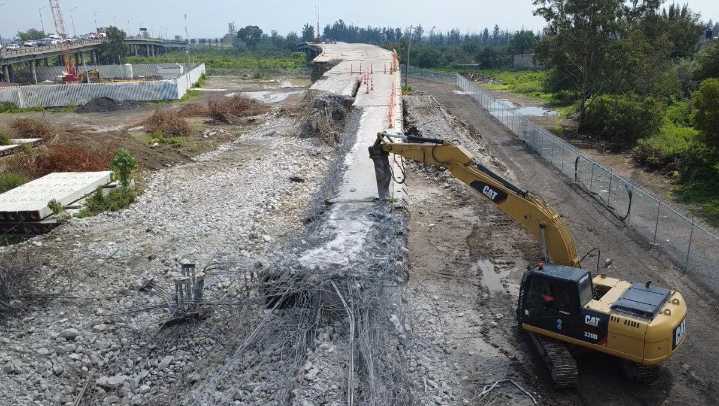 Arrancan obras de reconstrucción de puentes Alameda Oriente