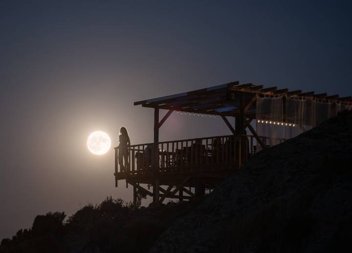 Luna llena de agosto 2025: cuándo verla, su significado y cómo aprovechar su energía transformadora