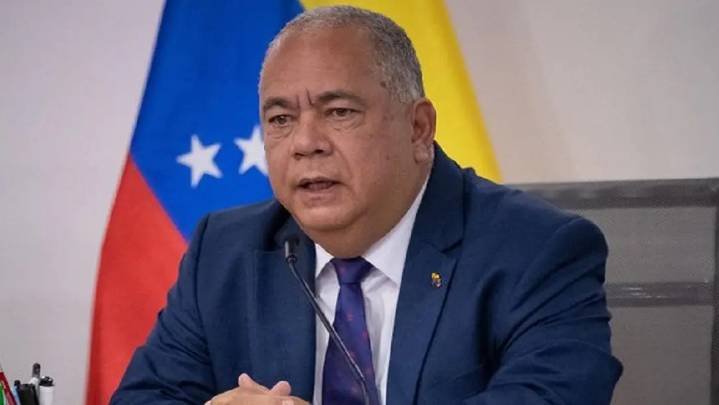 Elvis Amoroso: "Estamos obligados a exigir respeto para el Presidente" en jornada de alistamiento