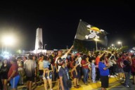 'Marea Roja' se extiende en Campeche para celebrar la victoria de los Piratas, que ahora tratarán de conquistar el infierno de la capital