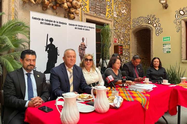 Cédula estatal es ilegal: consejo de abogados