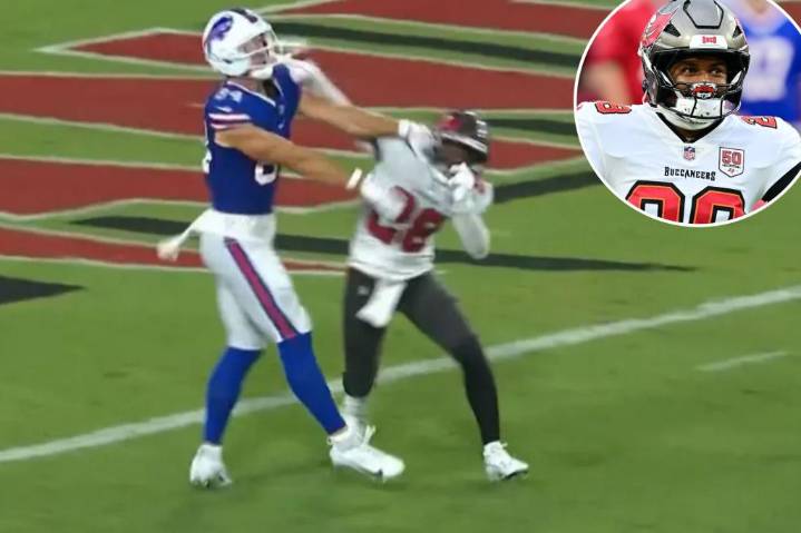 Shilo Sanders waived by Buccaneers after throwing punch, getting ejected