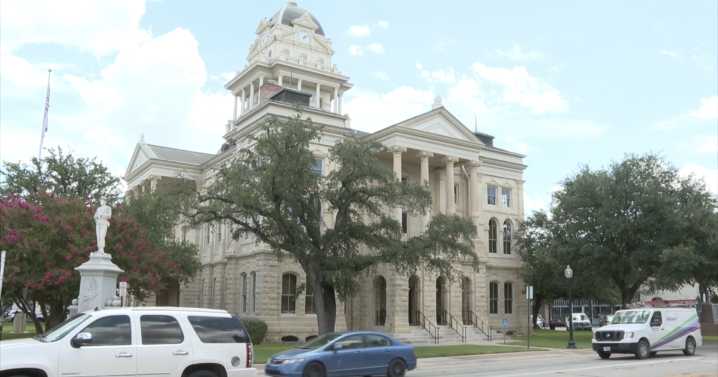 Bell County court officials react to new Texas immigration law