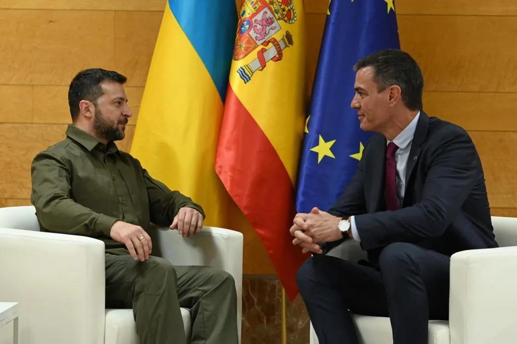 Sánchez habla con Zelenski para reiterarle su "total apoyo" ante el próximo encuentro entre Trump y Putin: "Nada de Ucrania sin Ucrania"