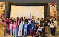 «Cine en tu Barrio»: Homero Díaz lleva cine gratuito y alegría a las familias de Villa El Salvador
