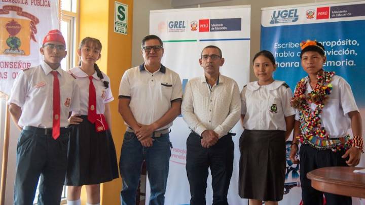 Estudiantes destacan en concurso de discurso en Yurimaguas