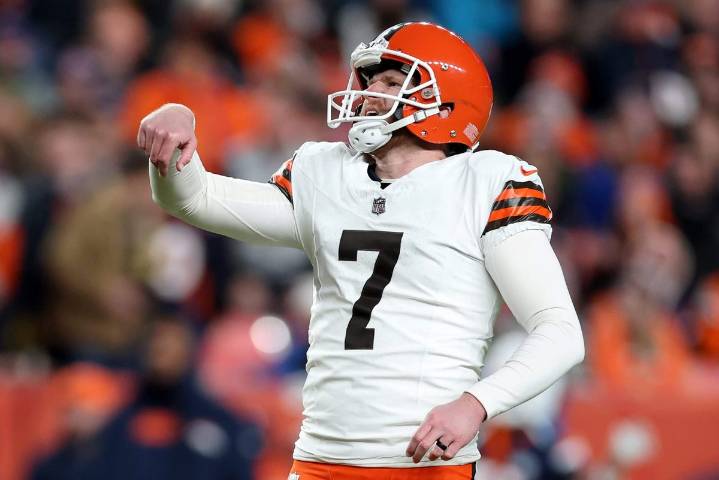 Browns release veteran kicker Dustin Hopkins, Andre Szmyt makes initial roster