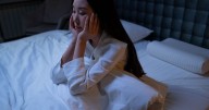 ¿Por qué algunas veces, después de una siesta, despiertas con dolor de cabeza, aturdimiento o náuseas?