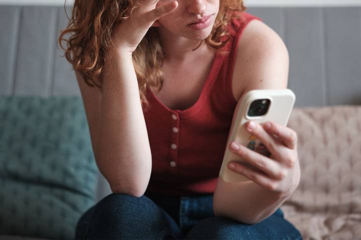 Woman Ditches Friend’s Birthday Lunch for Another Friend’s Last