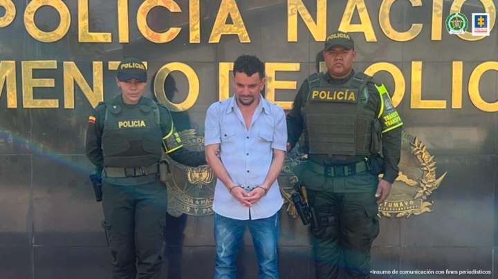Profesor que habría violentado sexualmente a 19 alumnas fue enviado a la cárcel