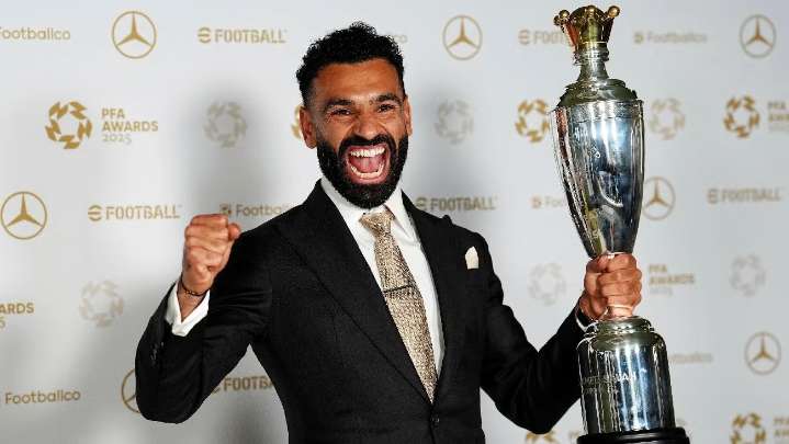 Mohamed Salah gana su tercer premio PFA; Mariona Caldentey brilla en la rama femenina