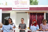 En Campeche, presidenta Claudia Sheinbaum inaugura centro libre para las mujeres en Calakmul.