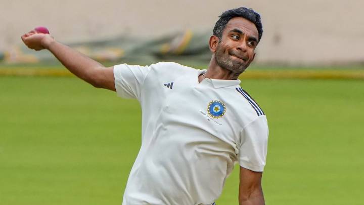 Jayant Yadav signs with Puducherry for 2025