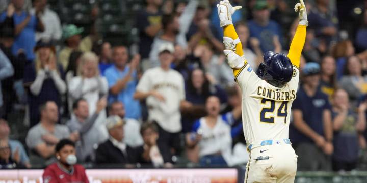 MLB playoff races entering September 2025