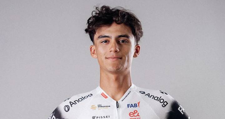 Isaac del Toro alcanza el séptimo lugar en el ranking mundial de ciclismo