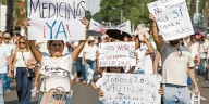 Enfermos de cáncer exigen medicinas; Gobierno las aplaza otra vez