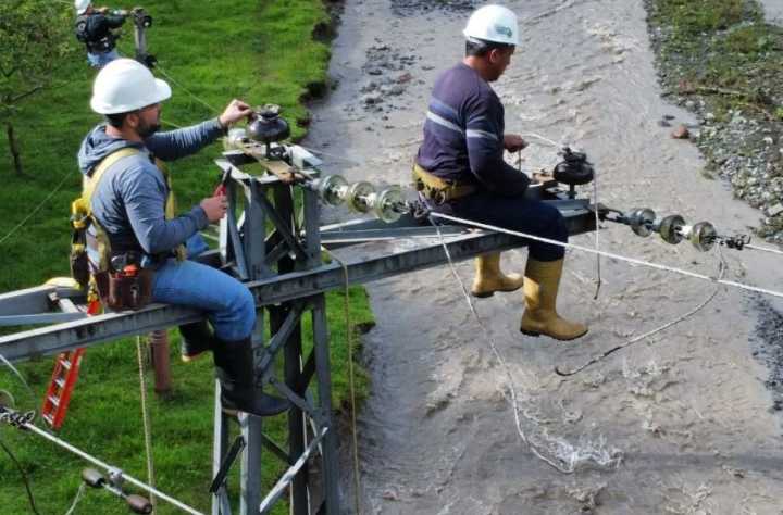 Gobierno nacional evalúa planes para reforzar el Sistema Eléctrico Nacional