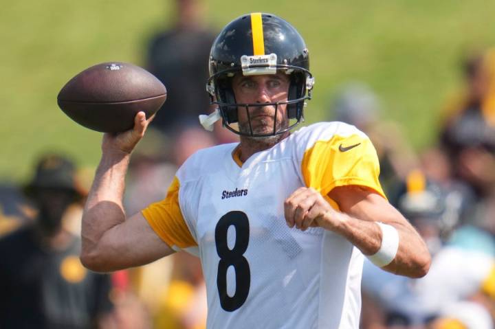Aaron Rodgers & TJ Watt among those sitting out against Jaguars