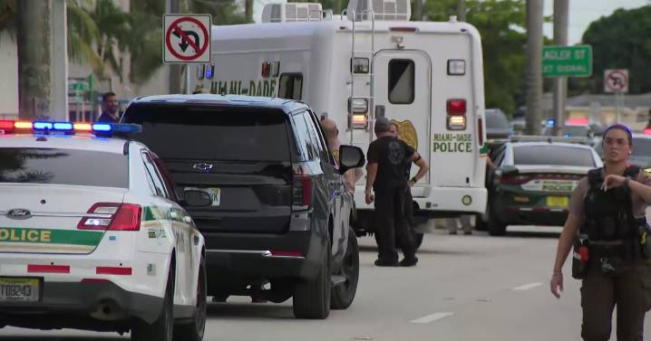 Woman critically injured, suspect dead in Miami