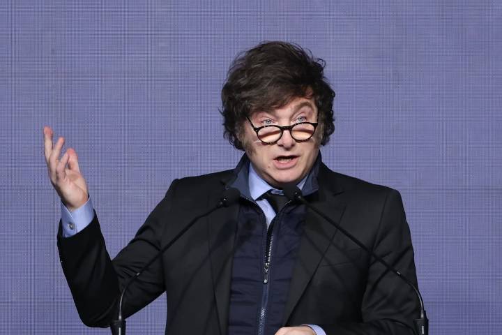 "Cultura de la cancelación". Los argumentos de Javier Milei para no borrar un posteo contra Ian Moche