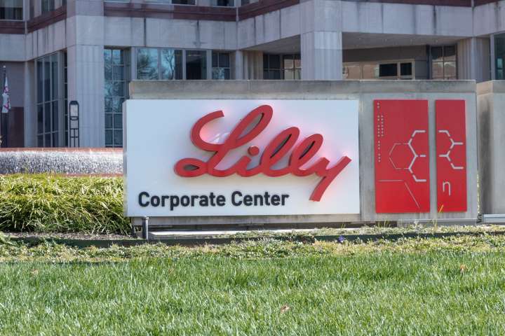 Industry Analysis: Eli Lilly Stock Tops My Tier Two Pharmaceuticals List (NYSE:LLY)