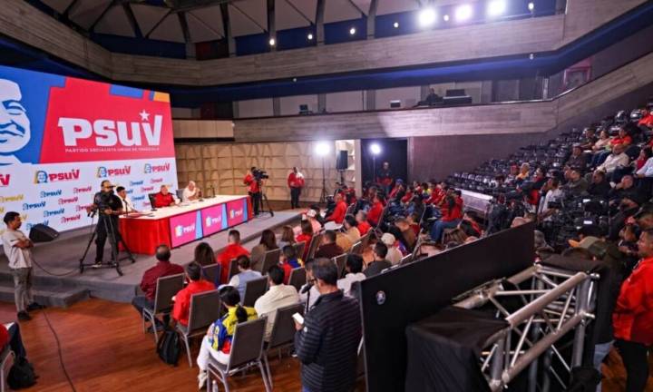 PSUV tendrá congreso el 7 de octubre con el comando unificado