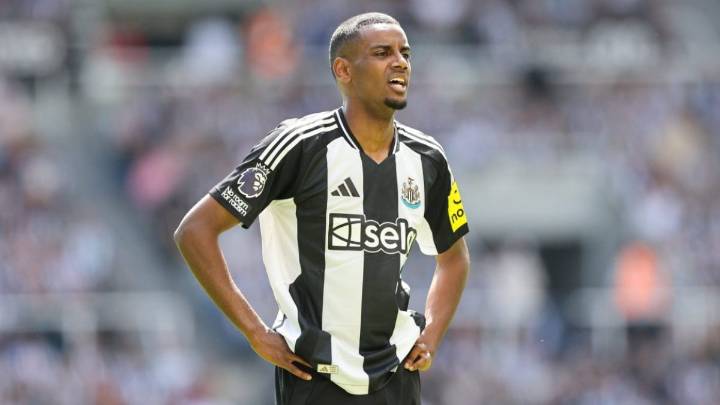 The major hurdle to Alexander Isak's possible Newcastle exit