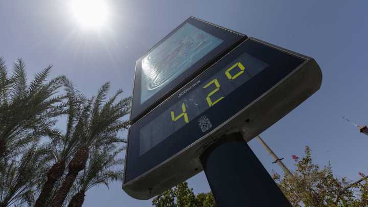 La ola de calor mantiene en alerta a 16 comunidades, con Gran Canaria en aviso rojo