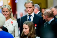 La Fiscalía noruega acusa al hijo de la princesa Mette