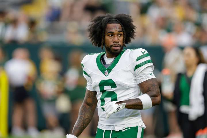 Jets waive former third round pick WR Malachi Corley