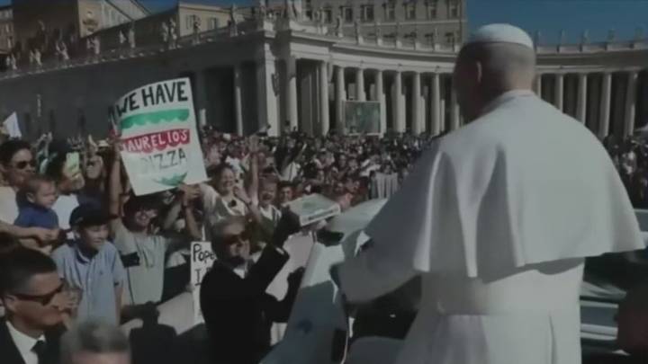 Pope Leo gets Chicago-style pizza delivery at Vatican City