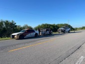 Guardia Estatal apoya a automovilista varado en carretera Matamoros