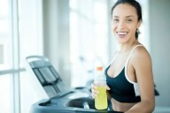 Fin del mito. ¿Es realmente necesario beber agua con electrolitos para mantenerte hidratado después de hacer deporte?