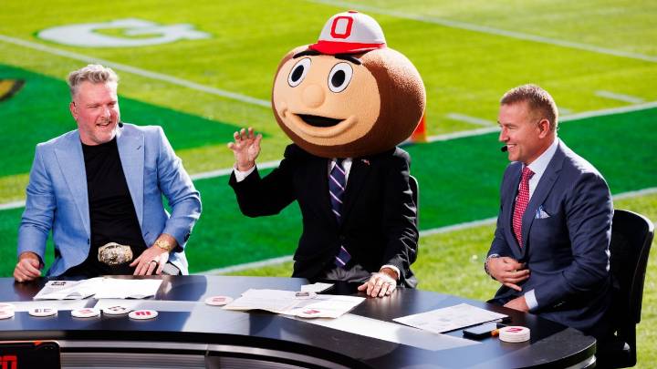 What the world looked like during Lee Corso's first headgear pick