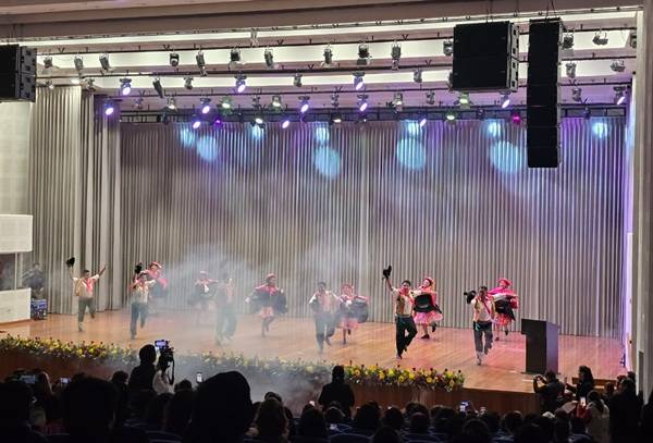 TACNA INAUGURA EL MODERNO CENTRO DE CONVENCIONES JORGE BASADRE